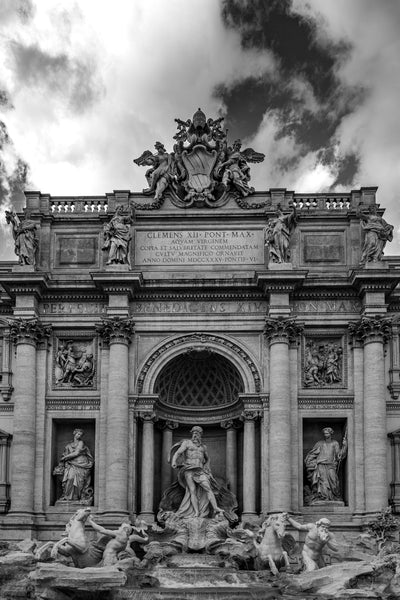 Trevi Fountain in black and white